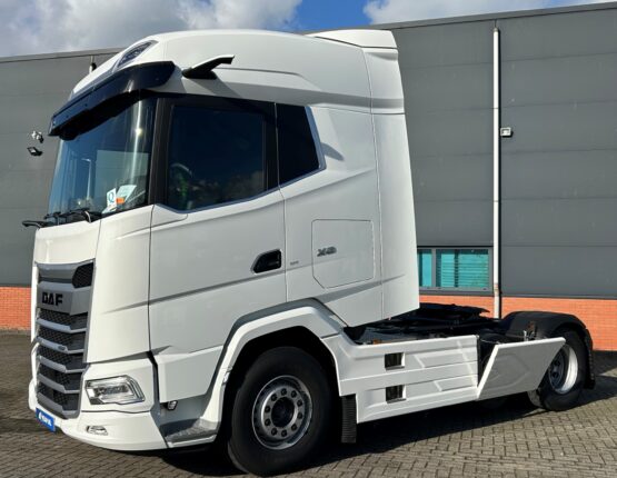 NG DAF XG FTP side skirts split image 1